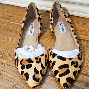 Steve Madden Women's Leopard Print Pointed Toe Flat Size 7